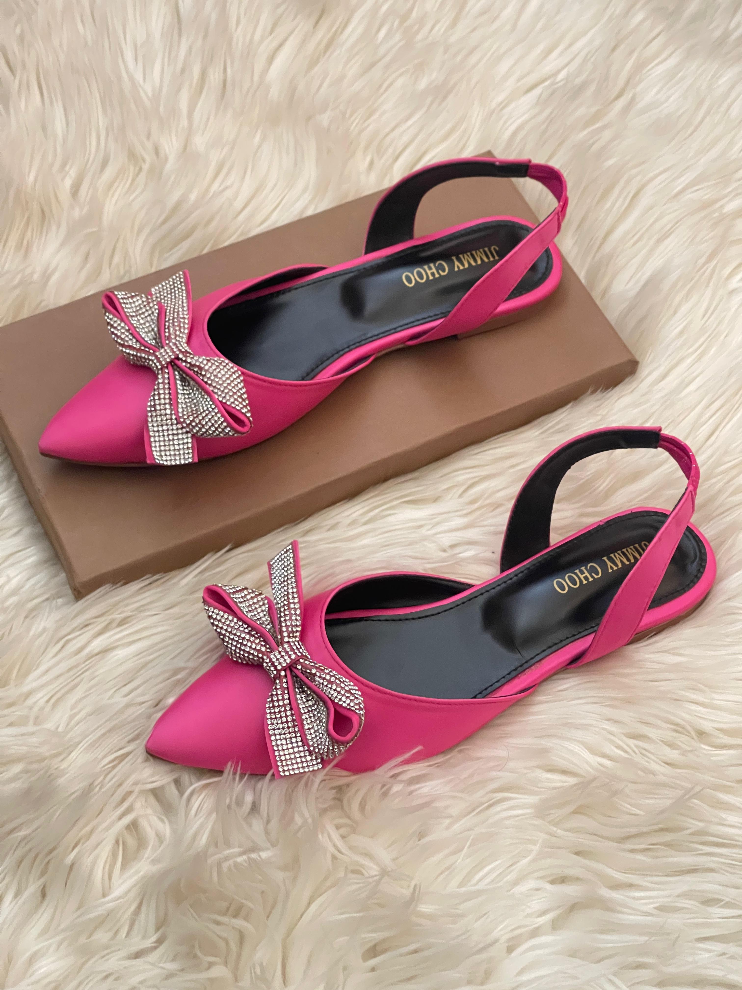 trendy flat pumps