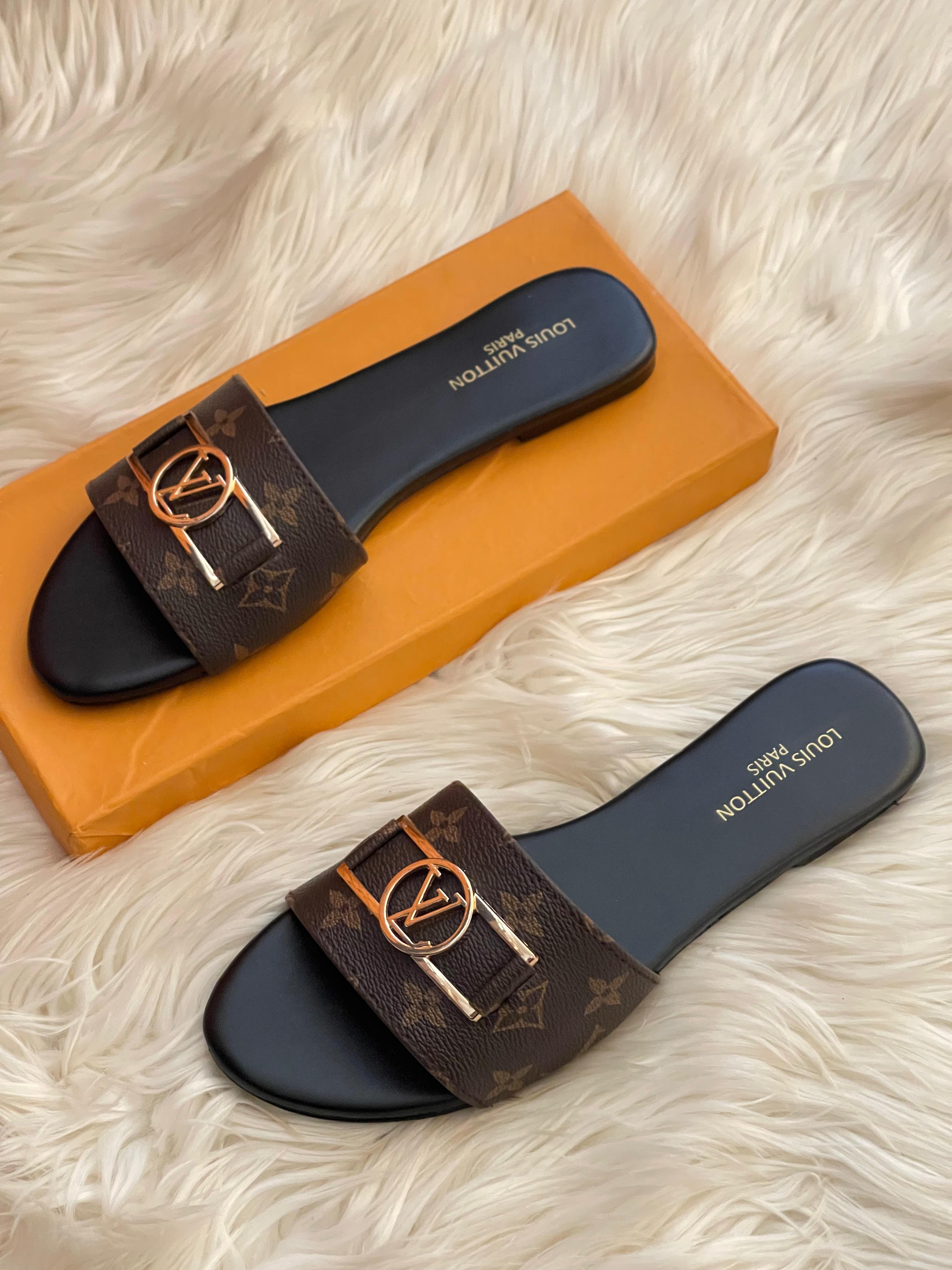 elegant mash flat slipper